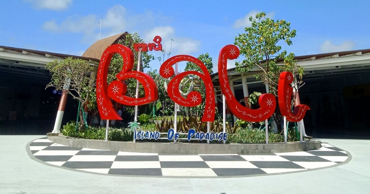 Ngurah Rai Airport, Bali Luvly Tour